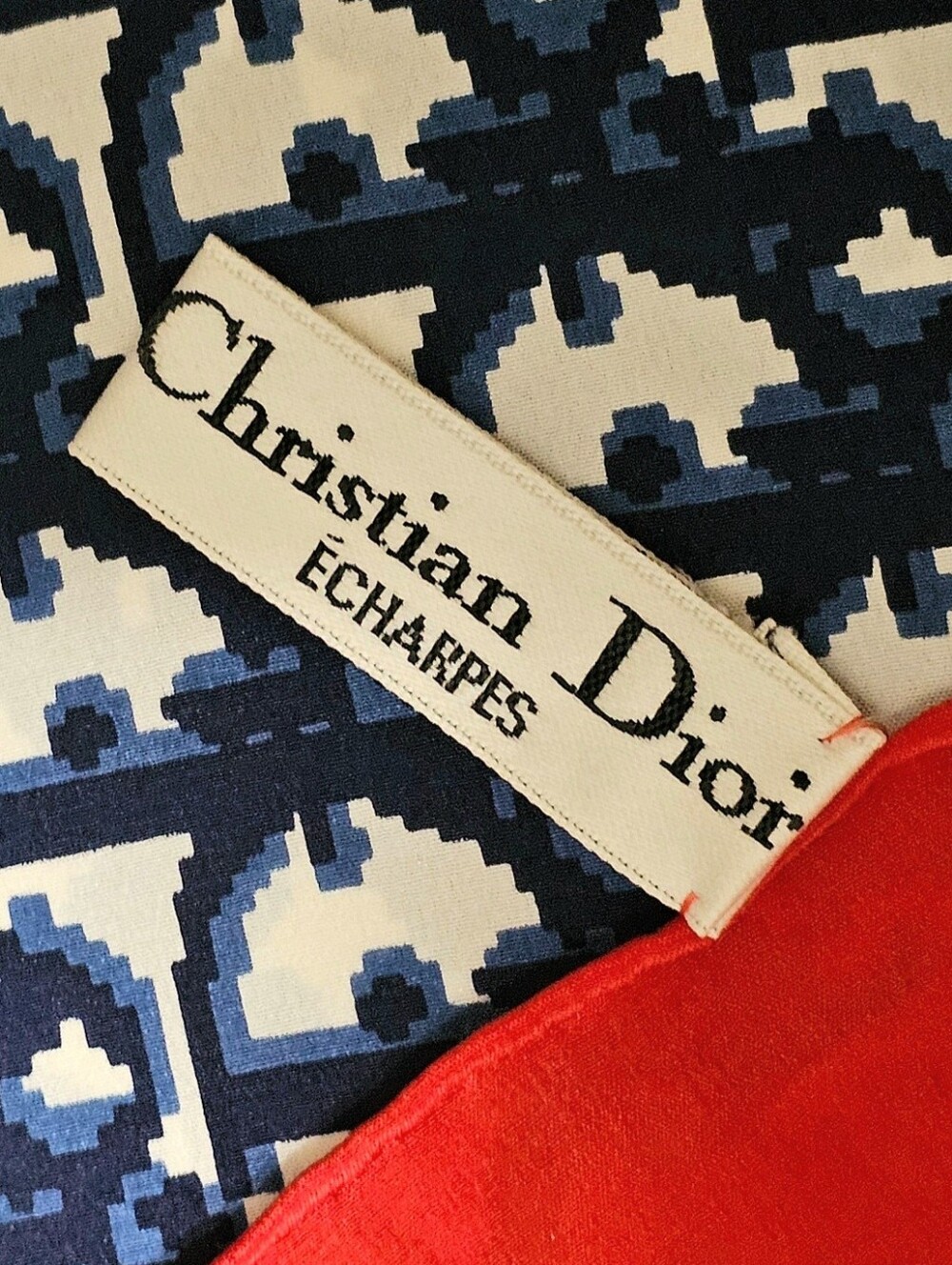 CHRISTIAN DIOR SCARF - Picture 13 of 16